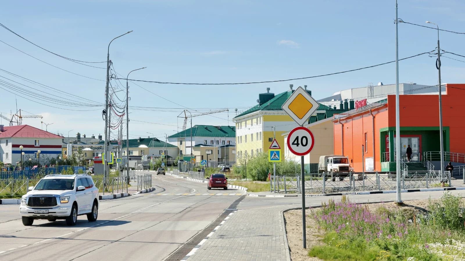 В Тазовском капитально ремонтирует садики и спортзалы