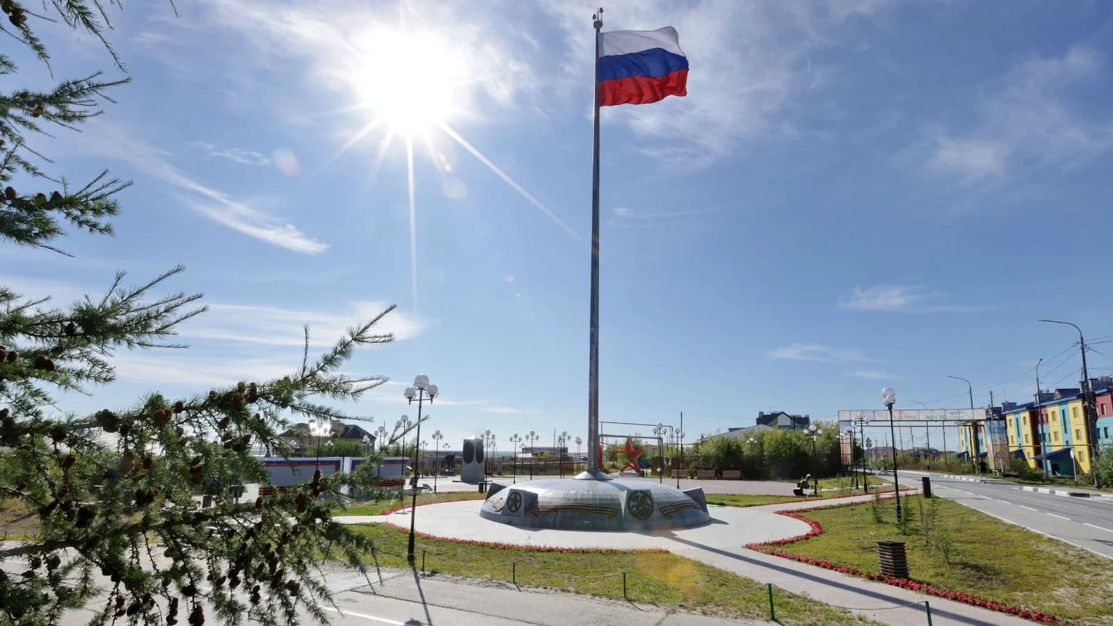 Тазовский район отметит День Государственного флага: программа праздника