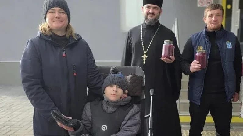 Тазовчане помогли мальчику из ДНР отправиться на реабилитацию в Бердянск